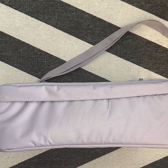 Nike Iridescent Logo Shoe Bag – Lavender Gray, Excellent Condition - Picture 5 of 7